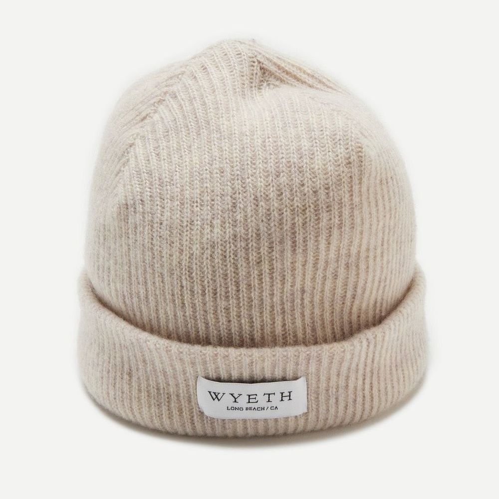 ✨WYETH Bixby Beanie in Sand✨